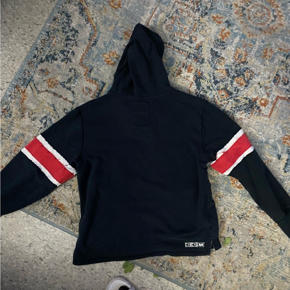 CCM Chicago Blackhawks vintage patch hoodie - Picture 2 of 3